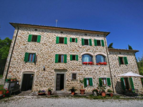 Medieval Farmhouse in Caprese Michelangelo with Terrace